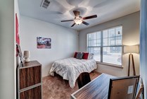 Riverfront-Village-Apartments-Near-University-of-Alabama-Bedroom