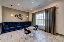 Riverfront-Village-Apartments-Near-University-of-Alabama-Leasing-Office-Interior-Seating